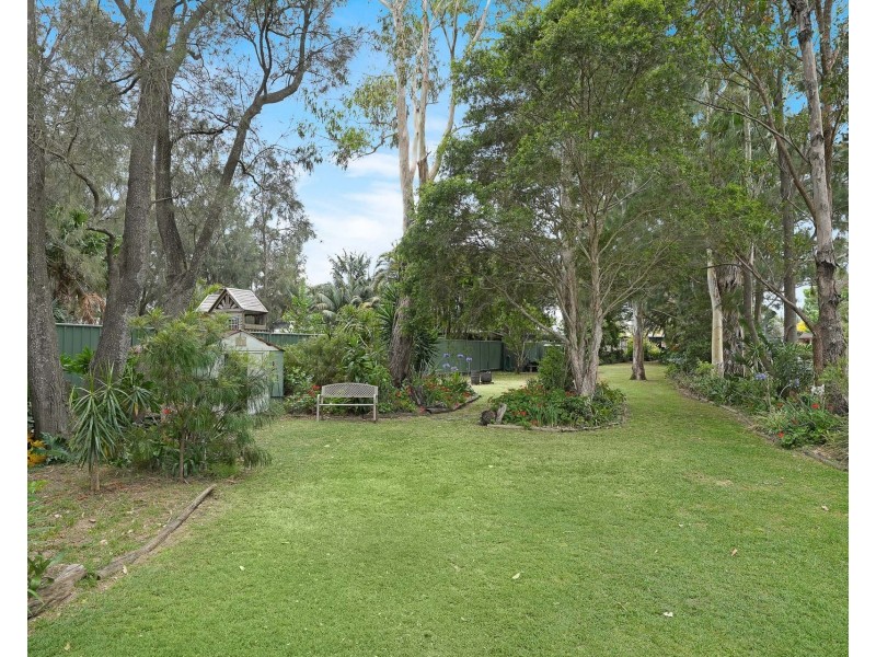 14 Windang Road, Primbee NSW 2502