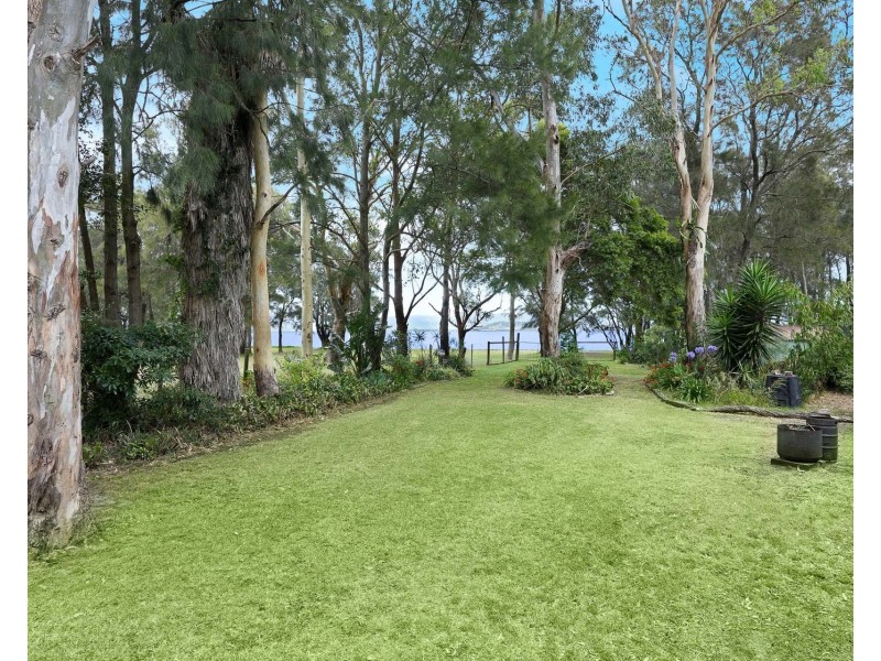 14 Windang Road, Primbee NSW 2502