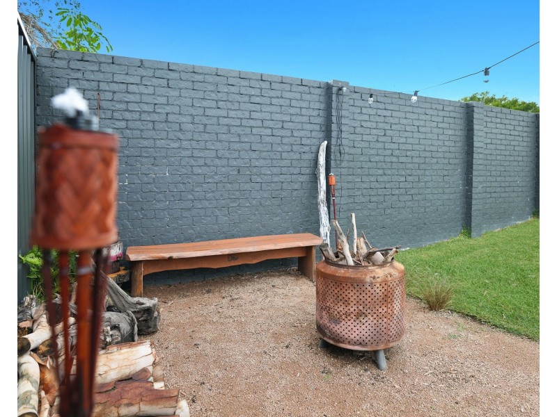 323 Farmborough Road, Farmborough Heights NSW 2526