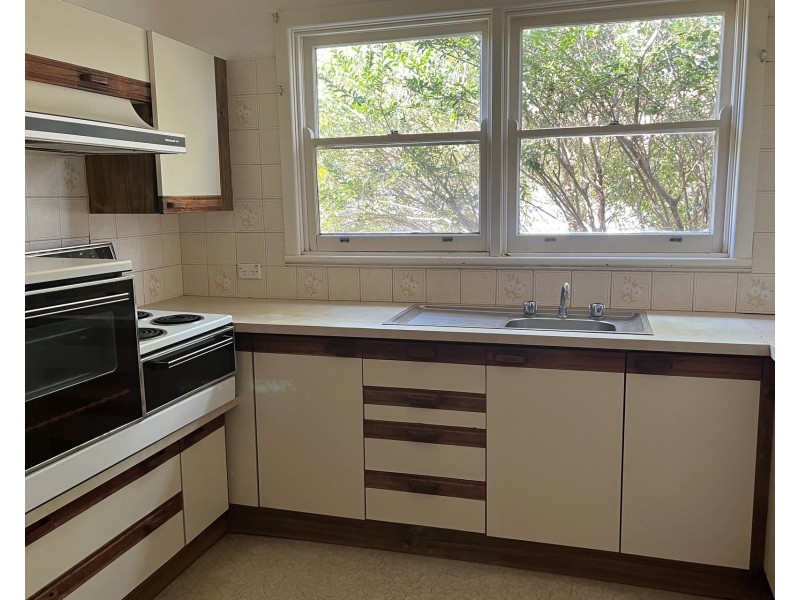 8 Payne Road, East Corrimal NSW 2518