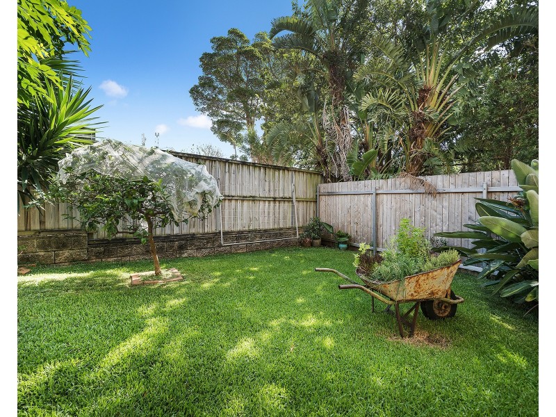 16/14 Raymond Road, Thirroul NSW 2515