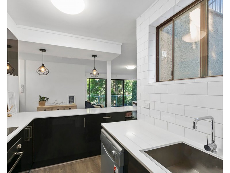 1/2 Alanson Avenue, Bulli NSW 2516