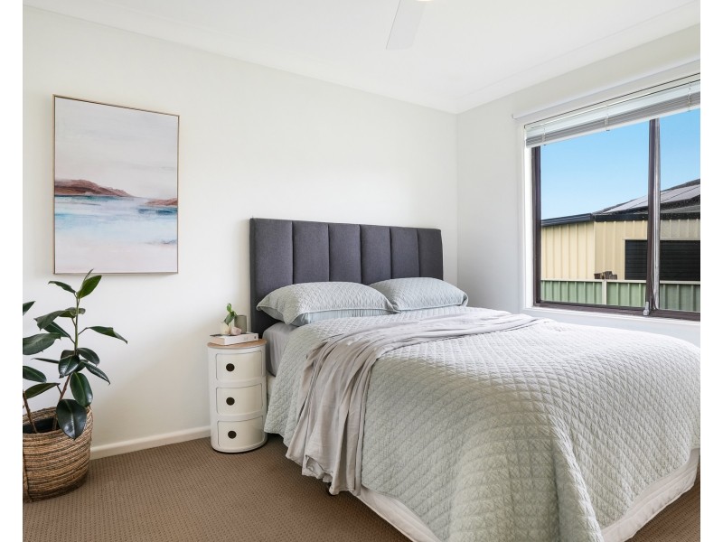 20 Craig Crescent, Dapto NSW 2530