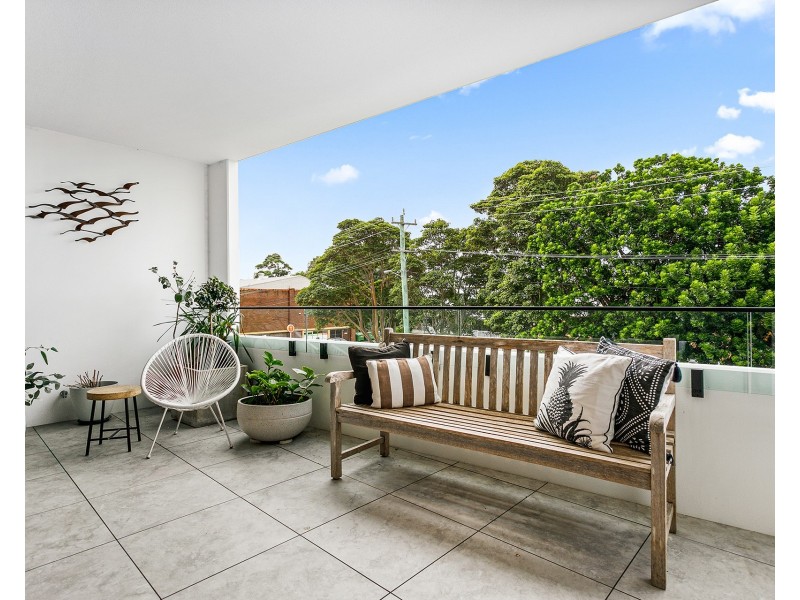 104/8 Railway Parade, Thirroul NSW 2515