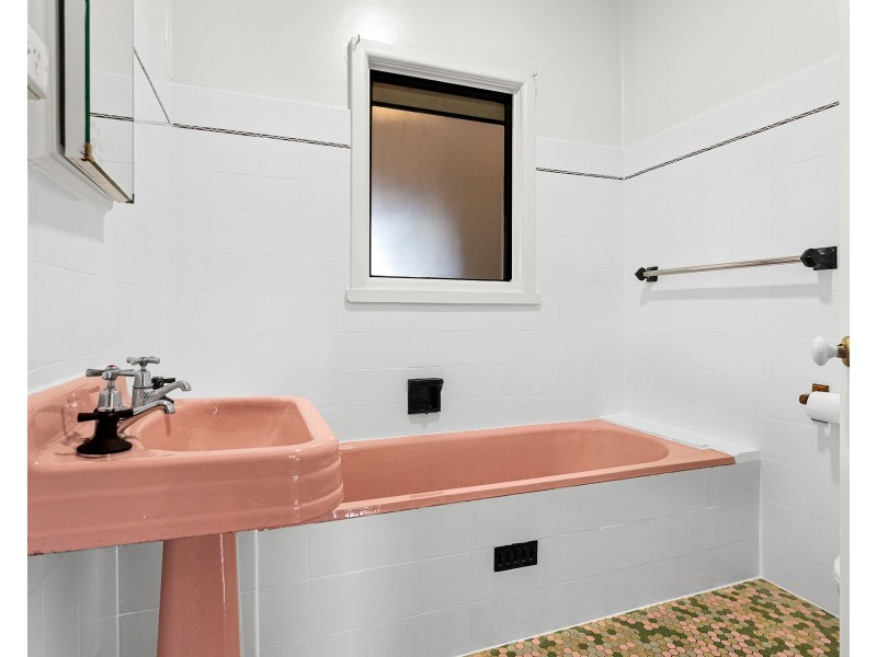 3 Southview Street, Bulli NSW 2516