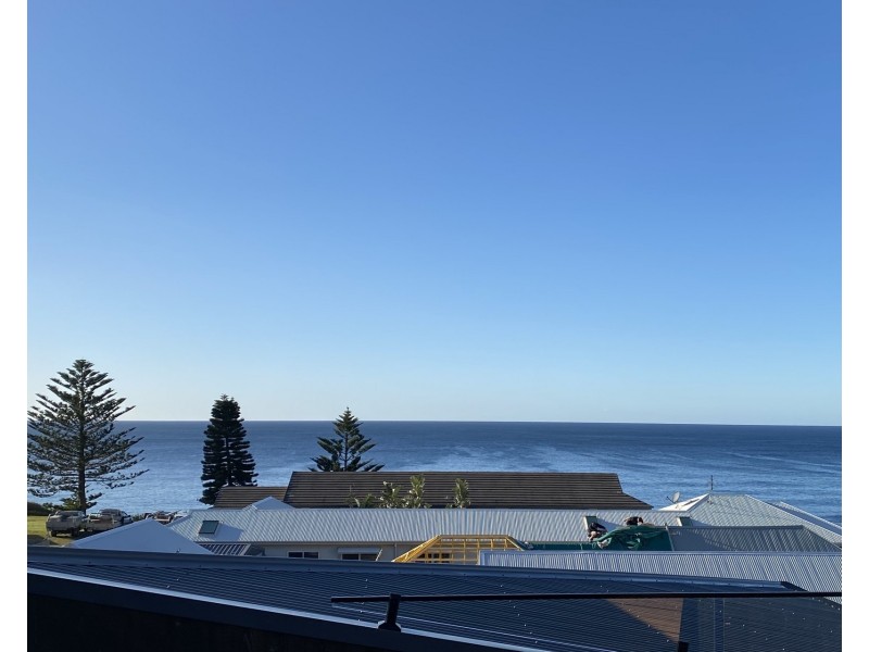 2/741 Lawrence Hargrave Drive, Coledale NSW 2515