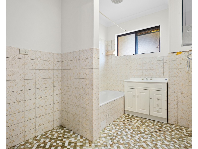 4/90 Rowland Avenue, Mangerton NSW 2500