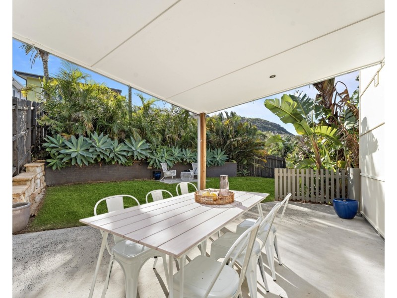 20 Seaview Crescent, Stanwell Park NSW 2508