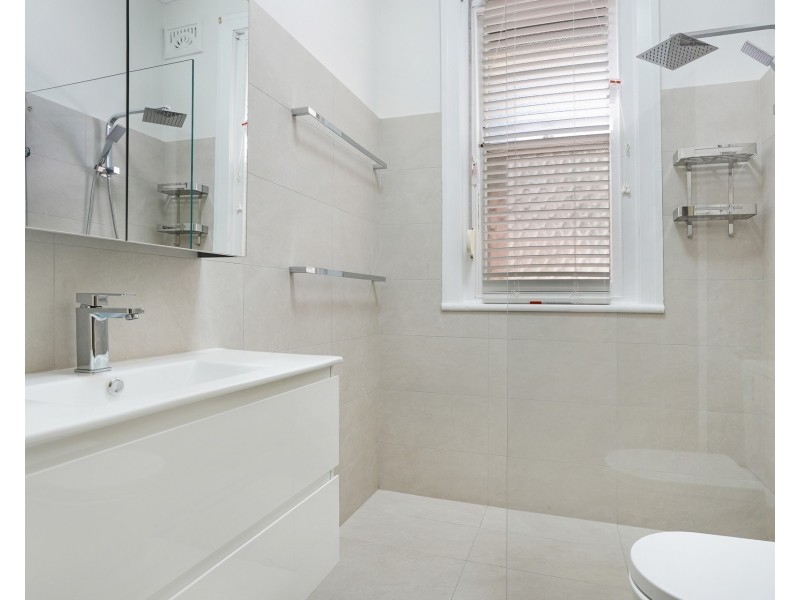 419 Lawrence Hargrave Drive, Thirroul NSW 2515