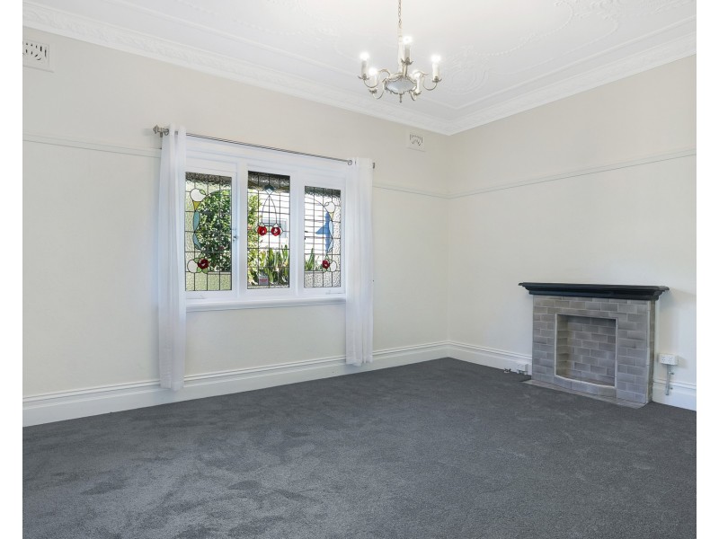 419 Lawrence Hargrave Drive, Thirroul NSW 2515