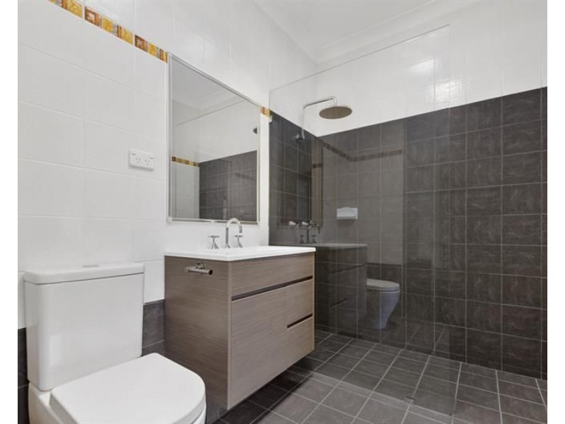 2/61 Moore Street, Austinmer NSW 2515