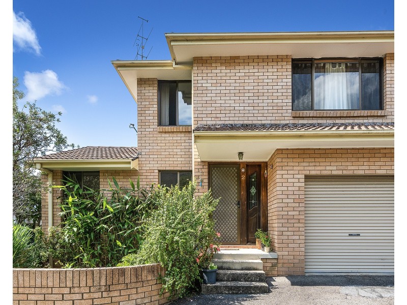 2/11 Cochrane Road, Thirroul NSW 2515