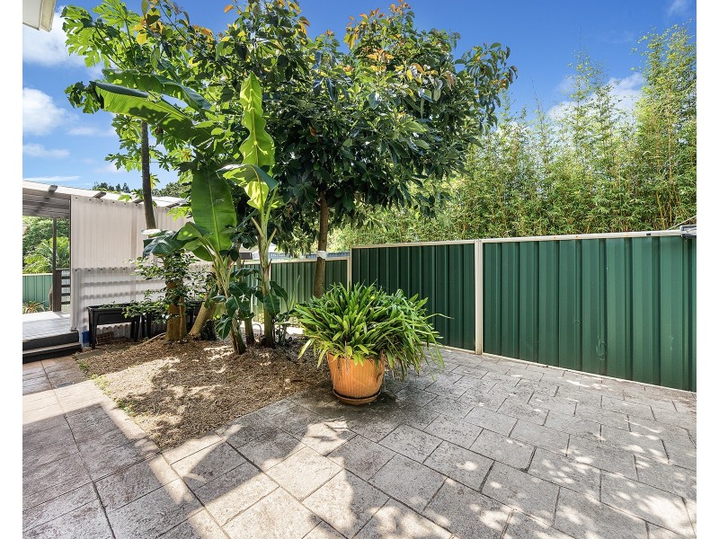 2/11 Cochrane Road, Thirroul NSW 2515