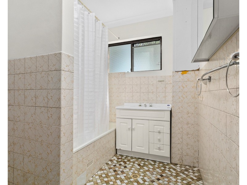 4/90 Rowland Avenue, Wollongong NSW 2500