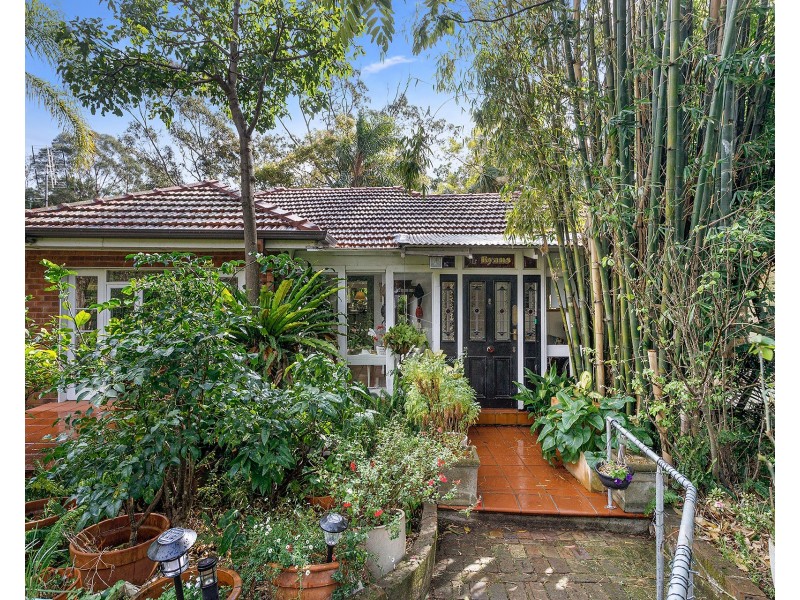 8 Banool Street, Keiraville NSW 2500