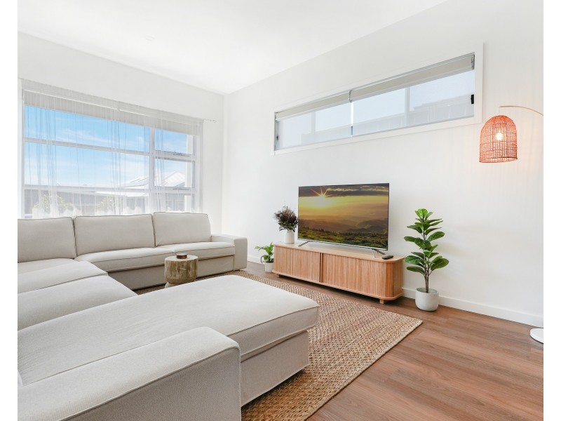 13 Brae Road, Albion Park NSW 2527