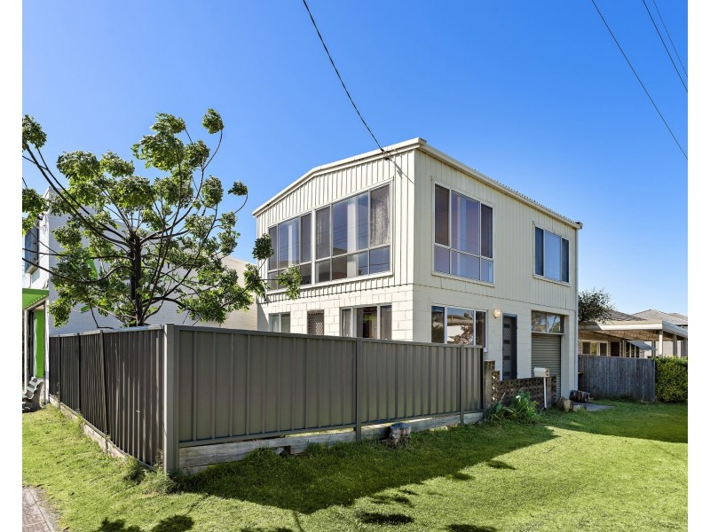 257 Lawrence Hargrave Drive, Thirroul NSW 2515