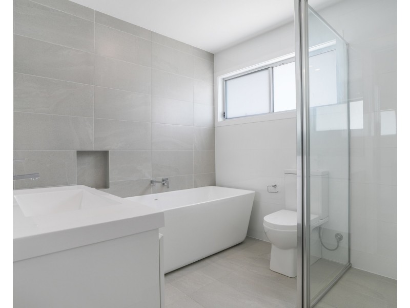 2/309 Princes Highway, Albion Park NSW 2527