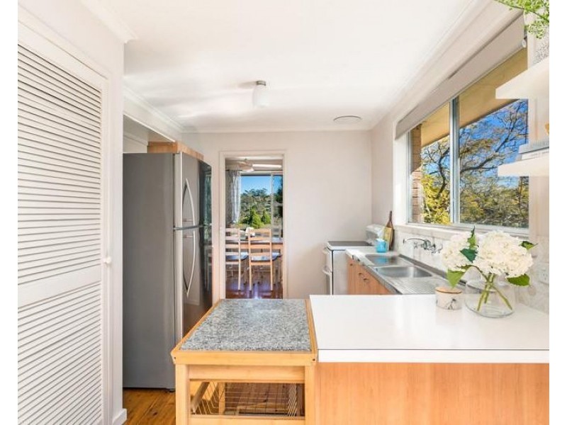 25 Parkes Street, Helensburgh NSW 2508