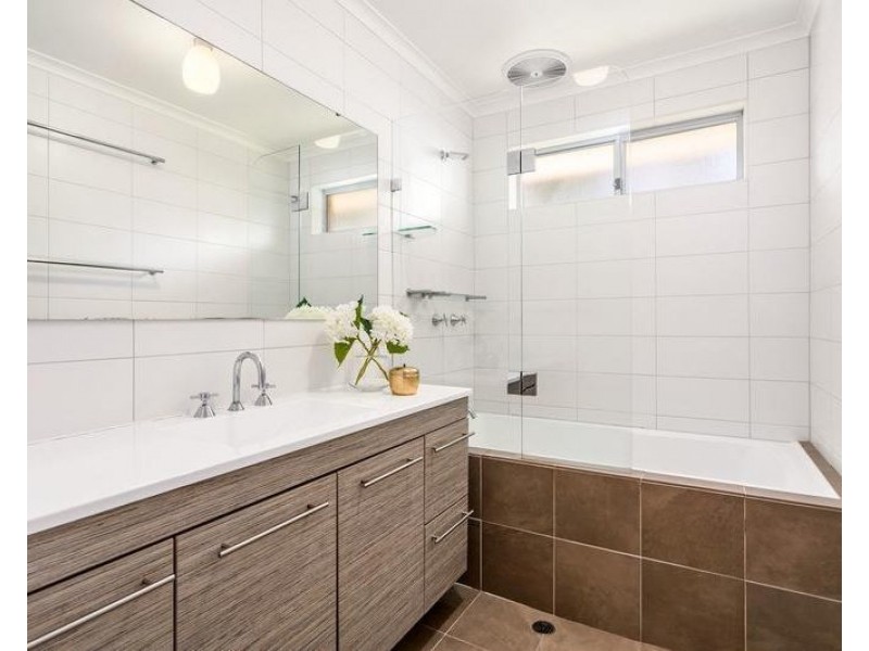 25 Parkes Street, Helensburgh NSW 2508