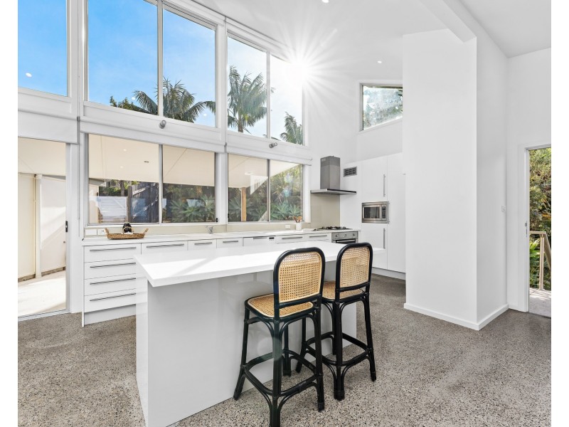 20 Seaview Crescent, Stanwell Park NSW 2508