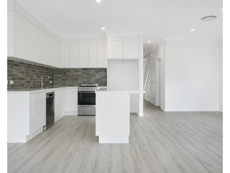 1/13 Strathearn Avenue, Wollongong NSW 2500