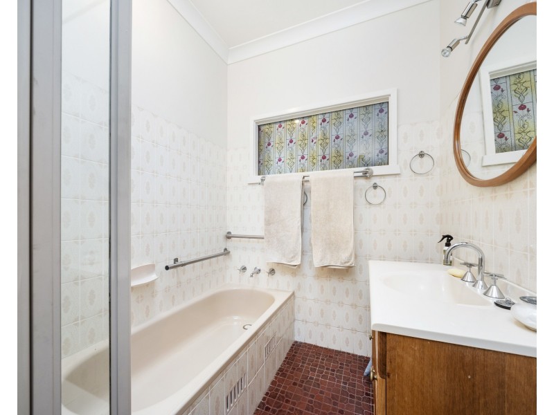 9 Mount Gilead Road, Thirroul NSW 2515