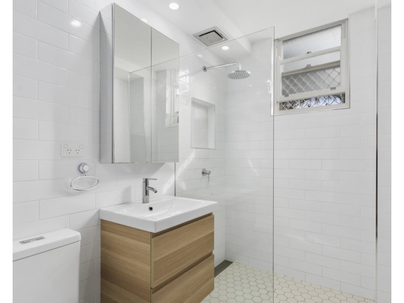 1/114 Lawrence Hargrave Drive, Austinmer NSW 2515