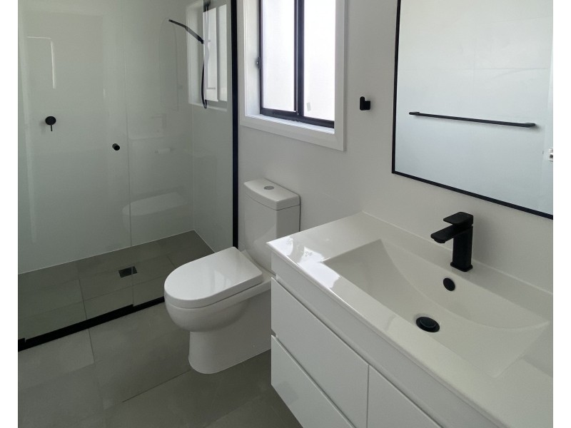 29A Noble Parade, Lake Heights NSW 2502