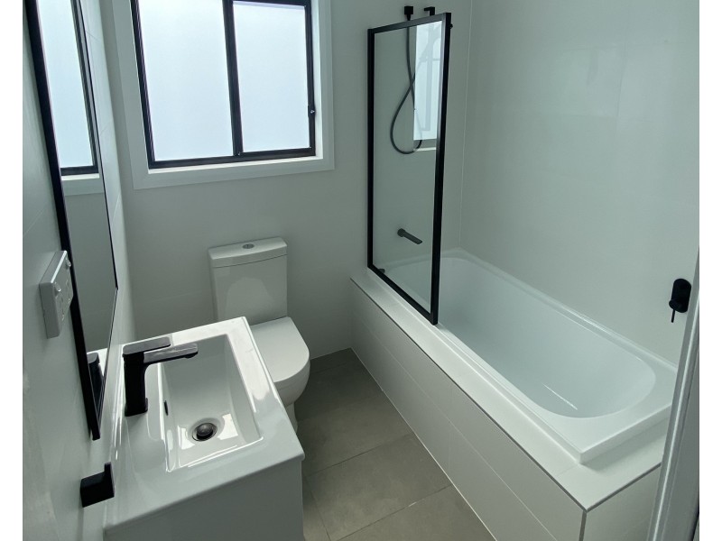 29A Noble Parade, Lake Heights NSW 2502