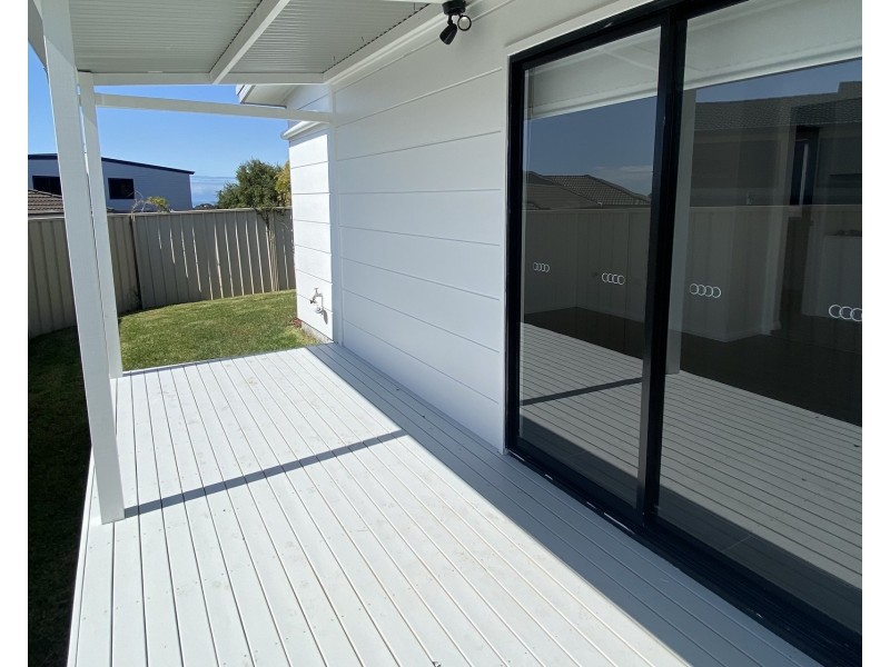 29A Noble Parade, Lake Heights NSW 2502