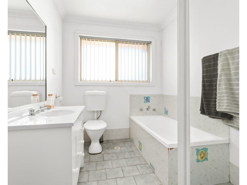 2/19-21 Kingston Street, Oak Flats NSW 2529