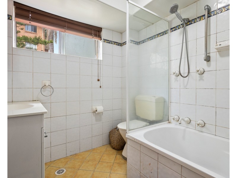 1/14a Bourke Street, North Wollongong NSW 2500