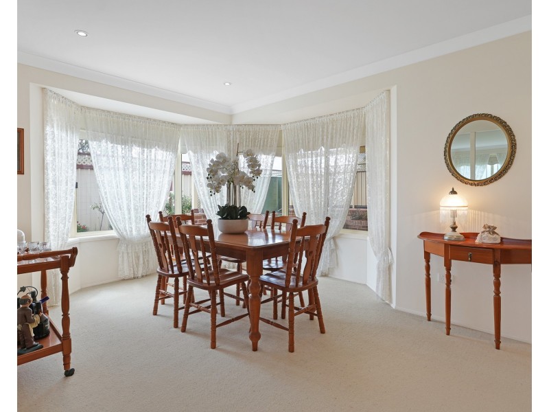 8 Kerang Court, Horsley NSW 2530