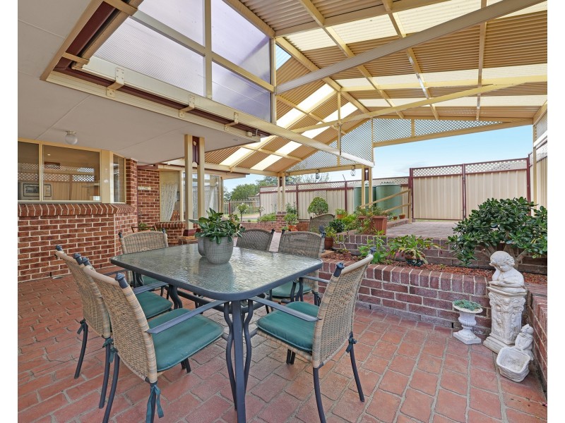 8 Kerang Court, Horsley NSW 2530