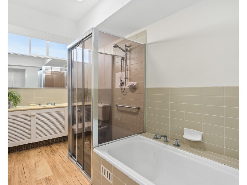 18/28 Cliff Road, Wollongong NSW 2500