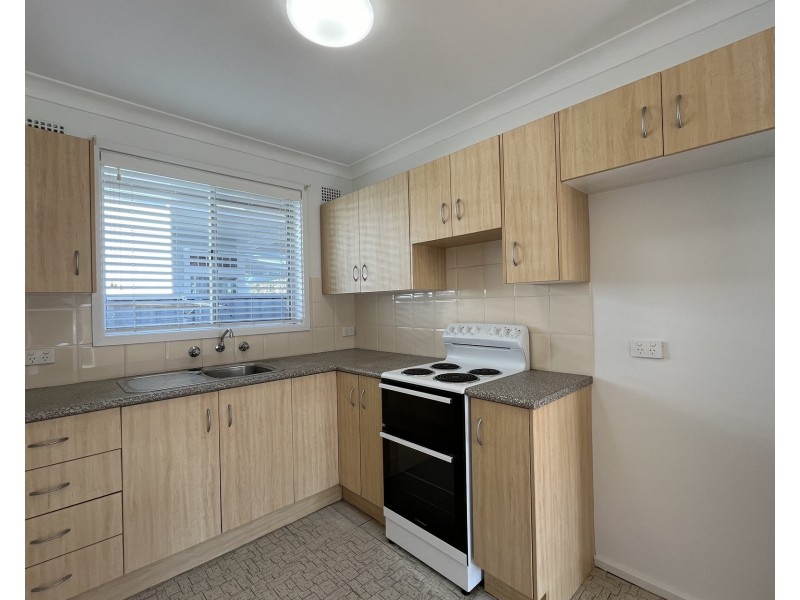 1/13 McCauley Street, Thirroul NSW 2515