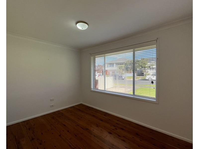 1/13 McCauley Street, Thirroul NSW 2515