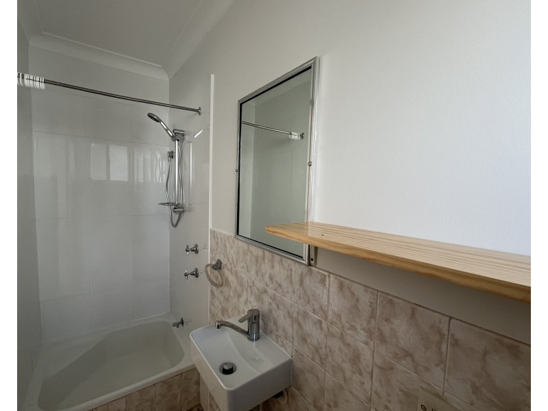 1/13 McCauley Street, Thirroul NSW 2515