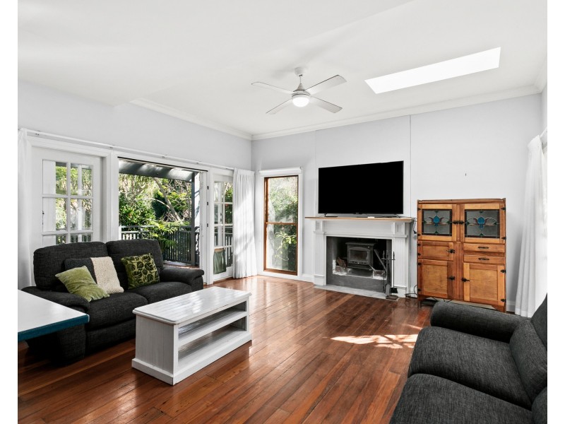 2/15 The Grove, Austinmer NSW 2515