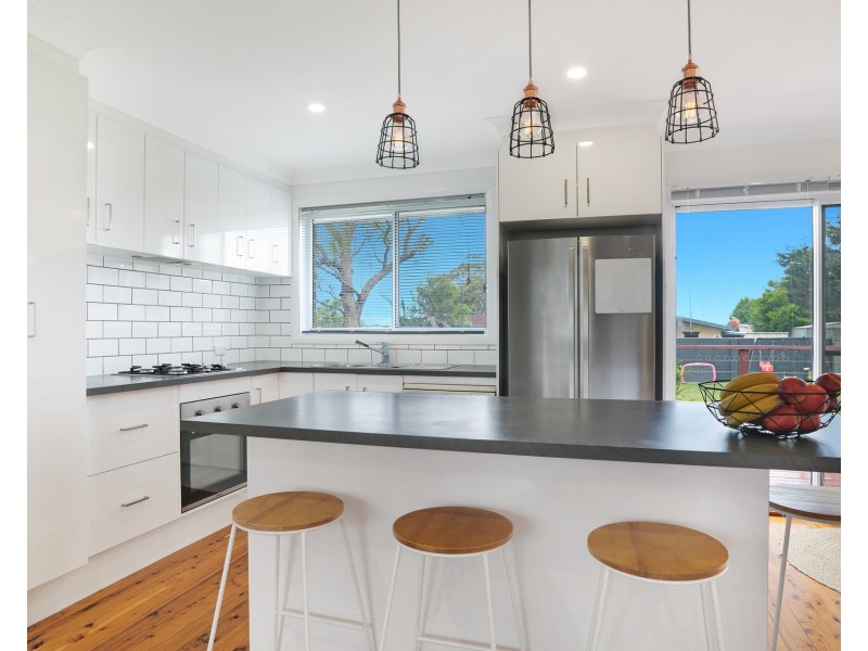 323 Farmborough Road, Farmborough Heights NSW 2526