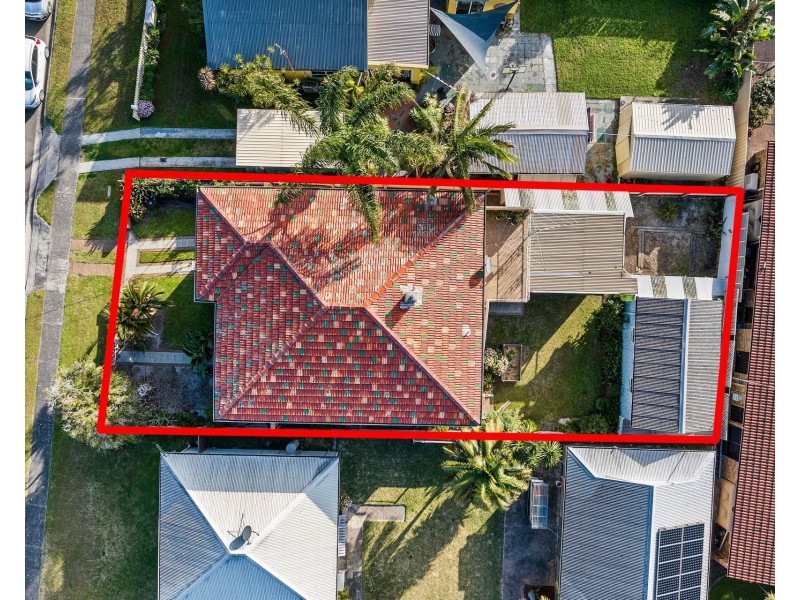 42 Boronia Avenue, Windang NSW 2528