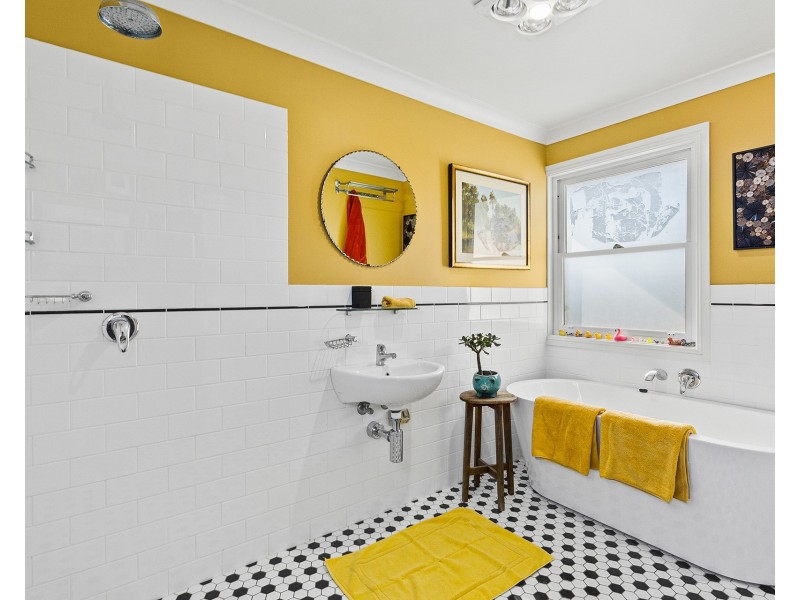 259 Lawrence Hargrave Drive, Thirroul NSW 2515