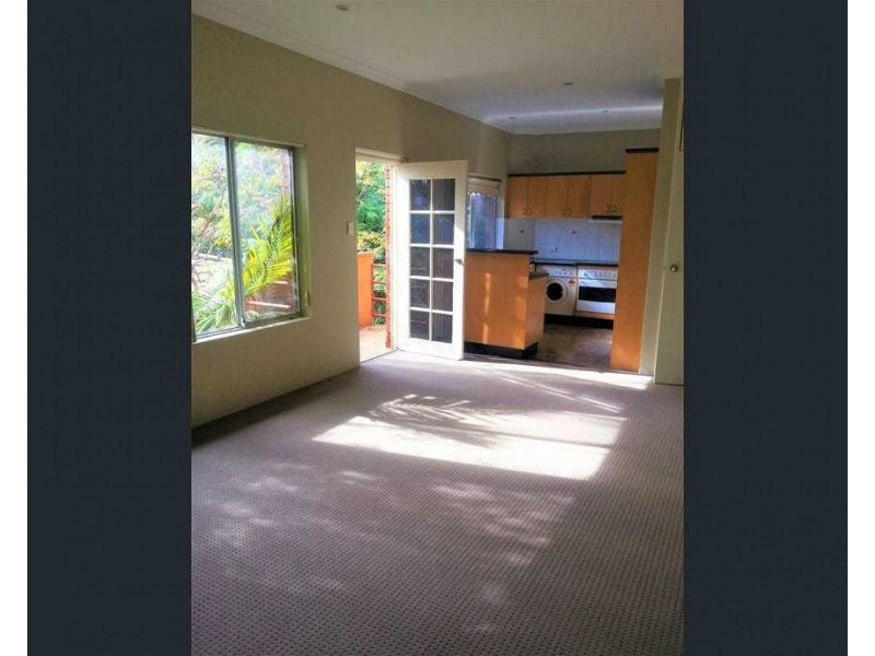 8/15 View Street, Wollongong NSW 2500