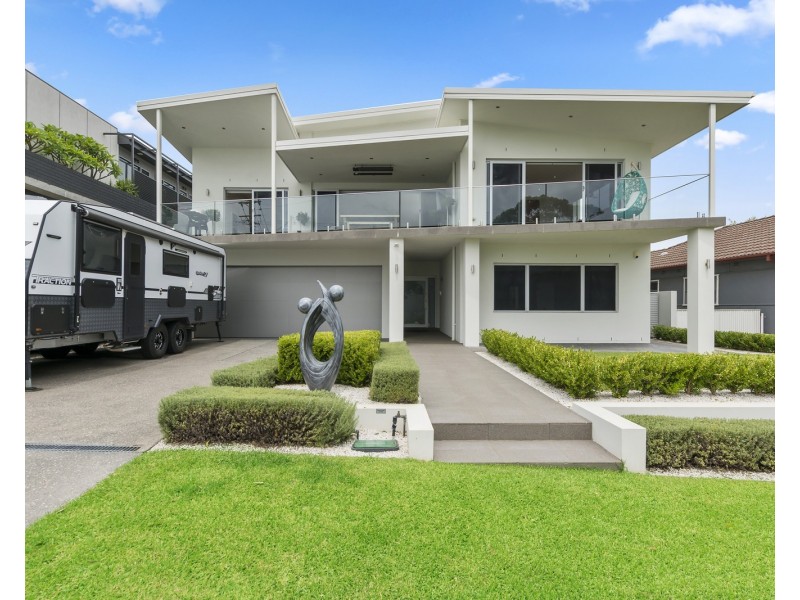 11 O’Brien Street, Bulli NSW 2516