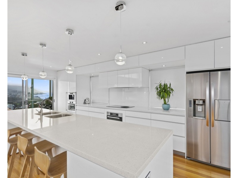 11 O’Brien Street, Bulli NSW 2516