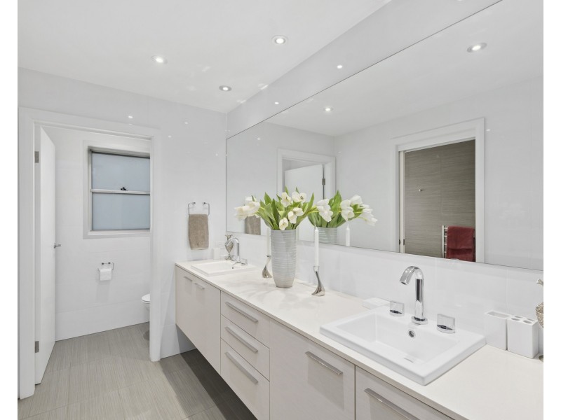 11 O’Brien Street, Bulli NSW 2516