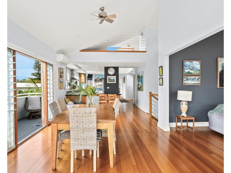 15 The Grove, Austinmer NSW 2515