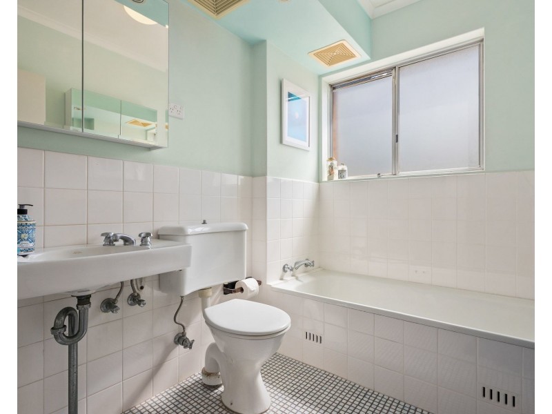 7/70 Cliff Road, Wollongong NSW 2500