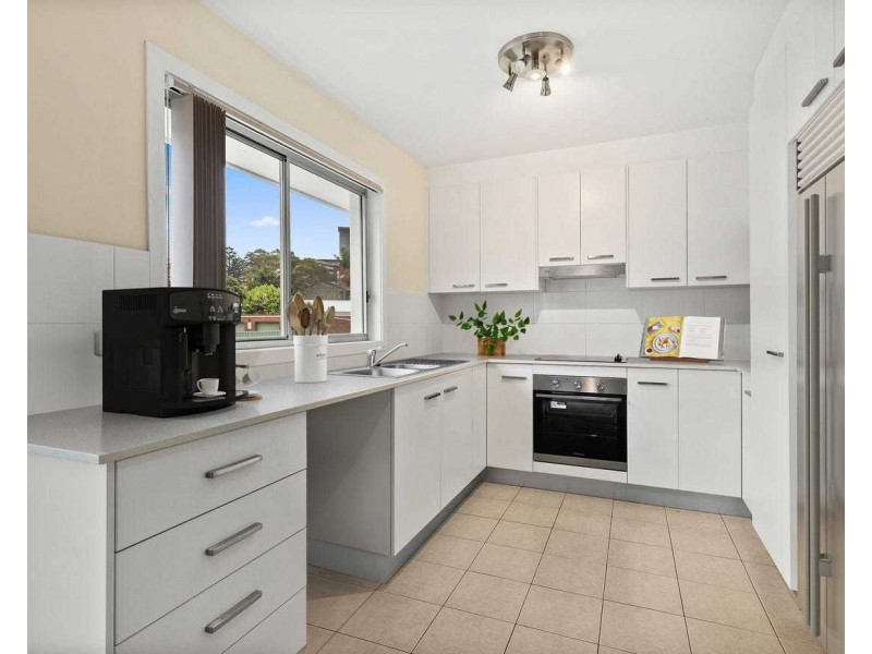 2/26 Rowland Avenue, Wollongong NSW 2500